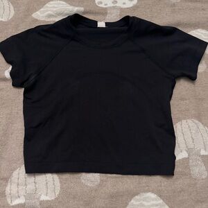 Lululemon swiftly crop tee